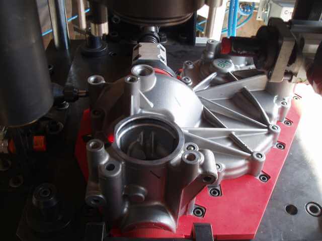 Leak Testing Fixture For Cylender head 12