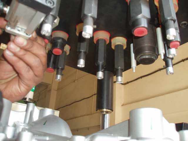 Leak Testing Fixture For Cylender head 8